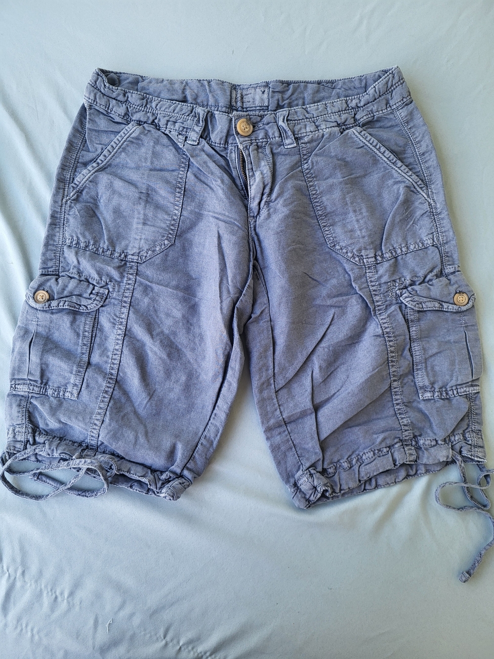 Vintage American Eagle Outfitters Blue Linen Blend Cargo Bermuda Shorts Size 2